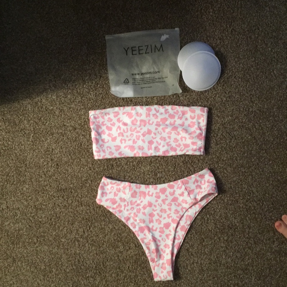 BRAND NEW NEVER WORN bandeau bathing suit
